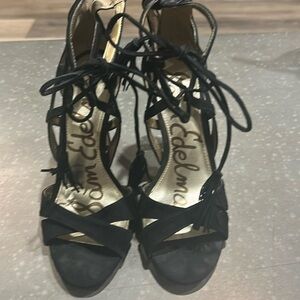 Sam Edelman black suede heel